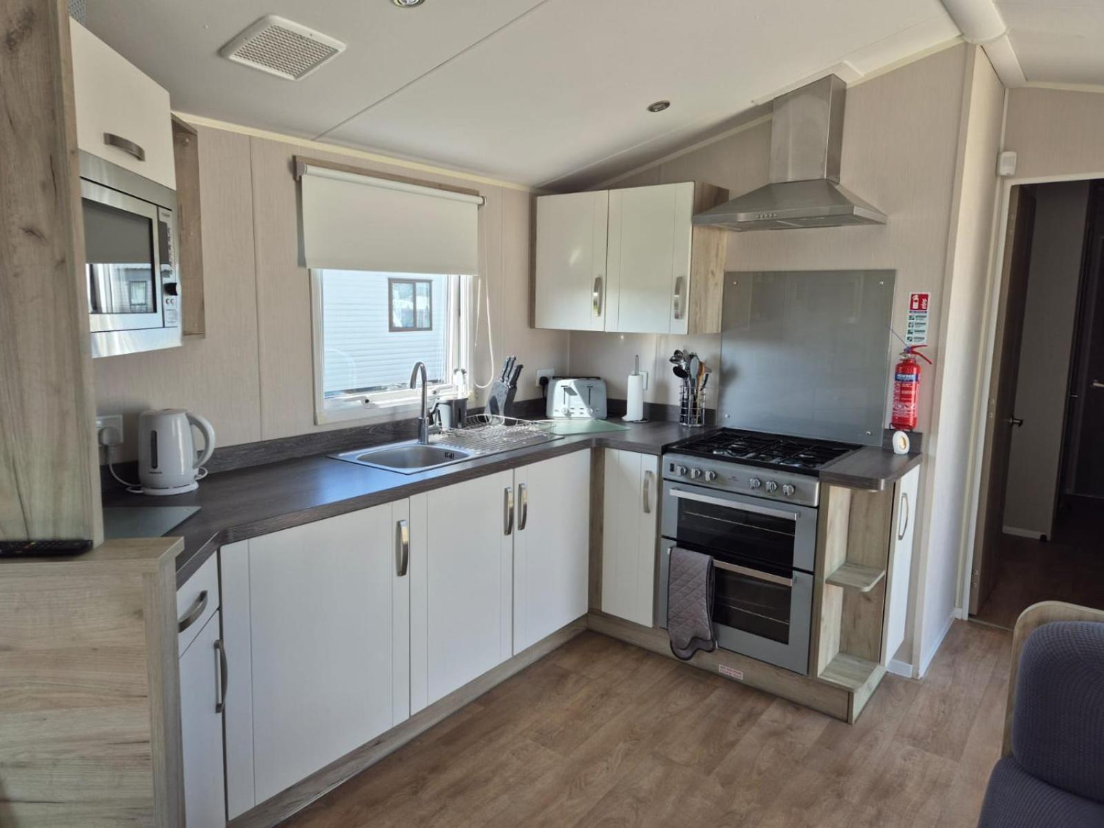 A22 Unity Beach Holiday Resort Unity Brean Sleeps 8 People 3 Bedrooms 1 Pet Stays Free Berrow ภายนอก รูปภาพ